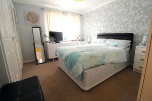 Bedroom- click for photo gallery